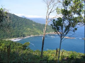 playa desierta en Ilhabela - Litoral de São Paulo